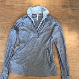 Lululemon grey half-zip, size 8 (medium)
